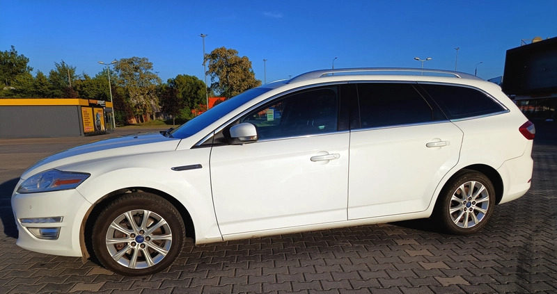 Ford Mondeo cena 29900 przebieg: 153000, rok produkcji 2011 z Bełżyce małe 562